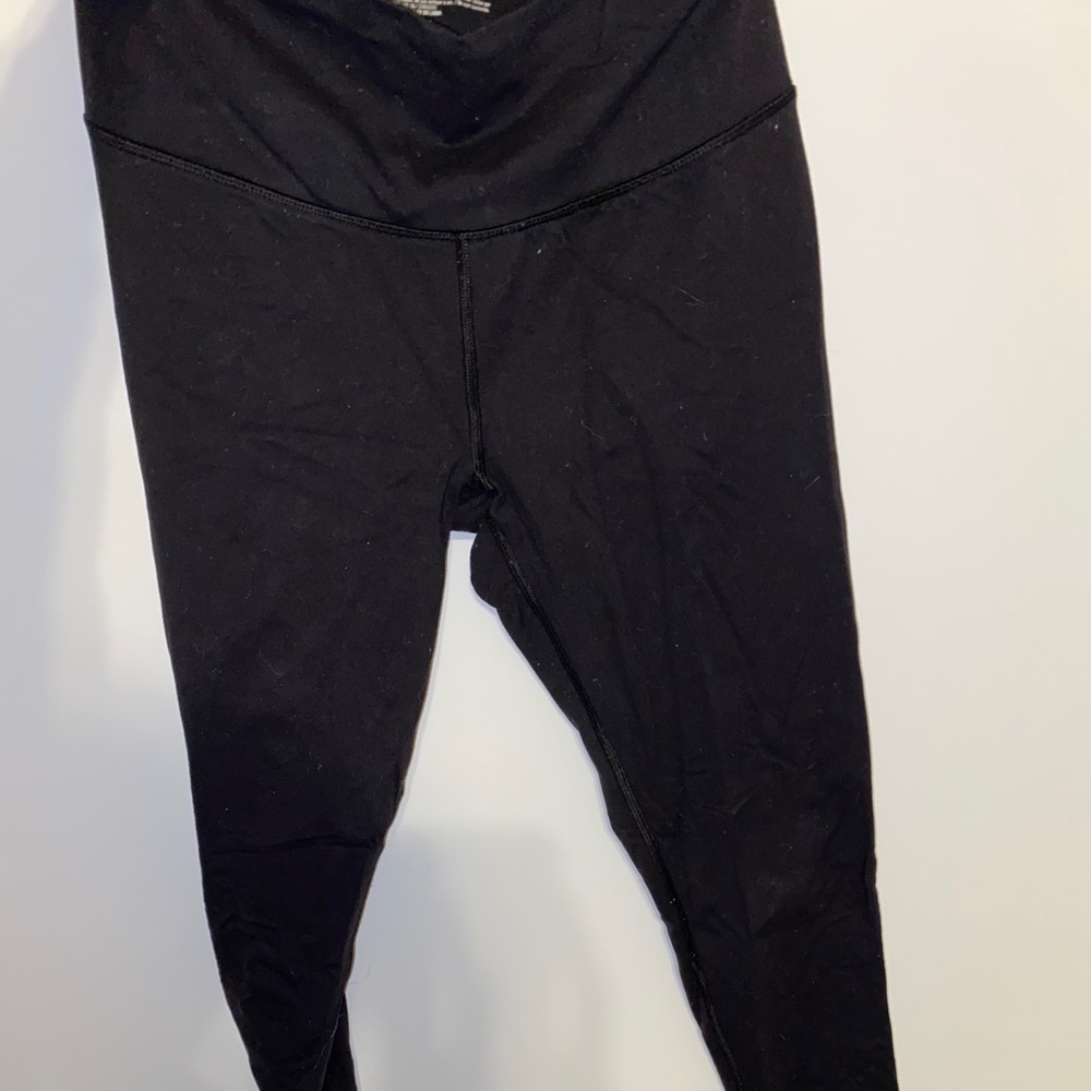 Black workout leggings